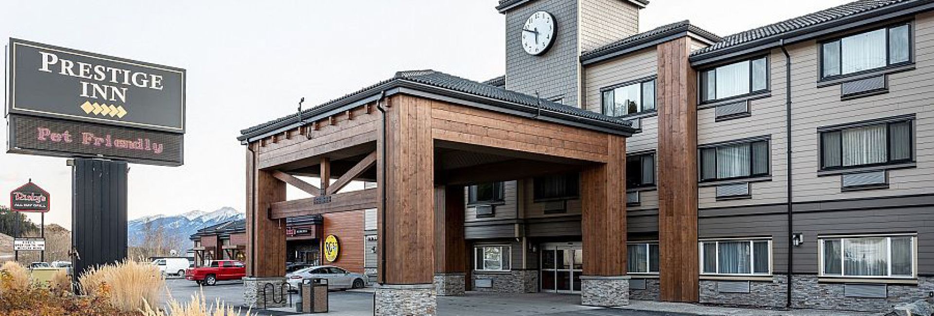 Prestige Inn Golden British Columbia Canada Prestige Inn Golden - Kootenay Rockies Tourism