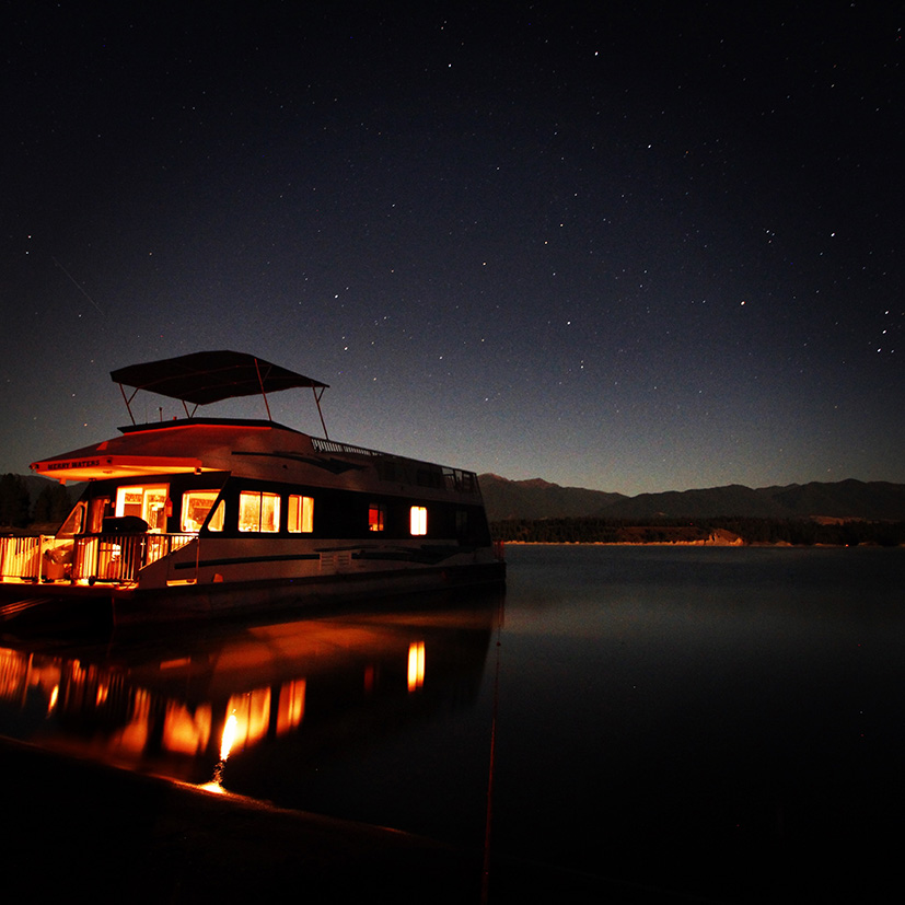 Sunshine Houseboat Vacations Kootenay Rockies Tourism