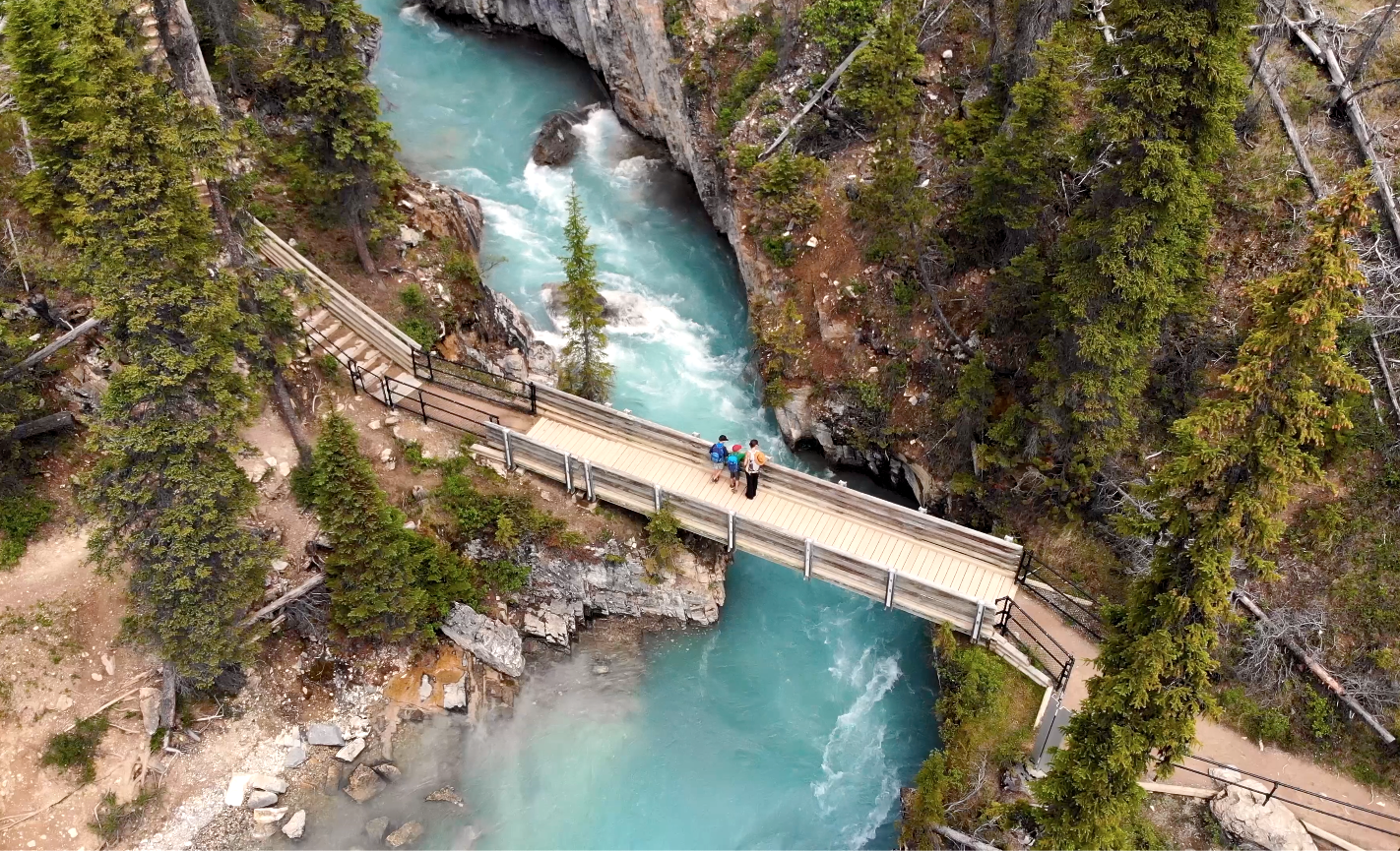 3 Ways to Get to Radium Hot Springs – Kootenay Rockies
